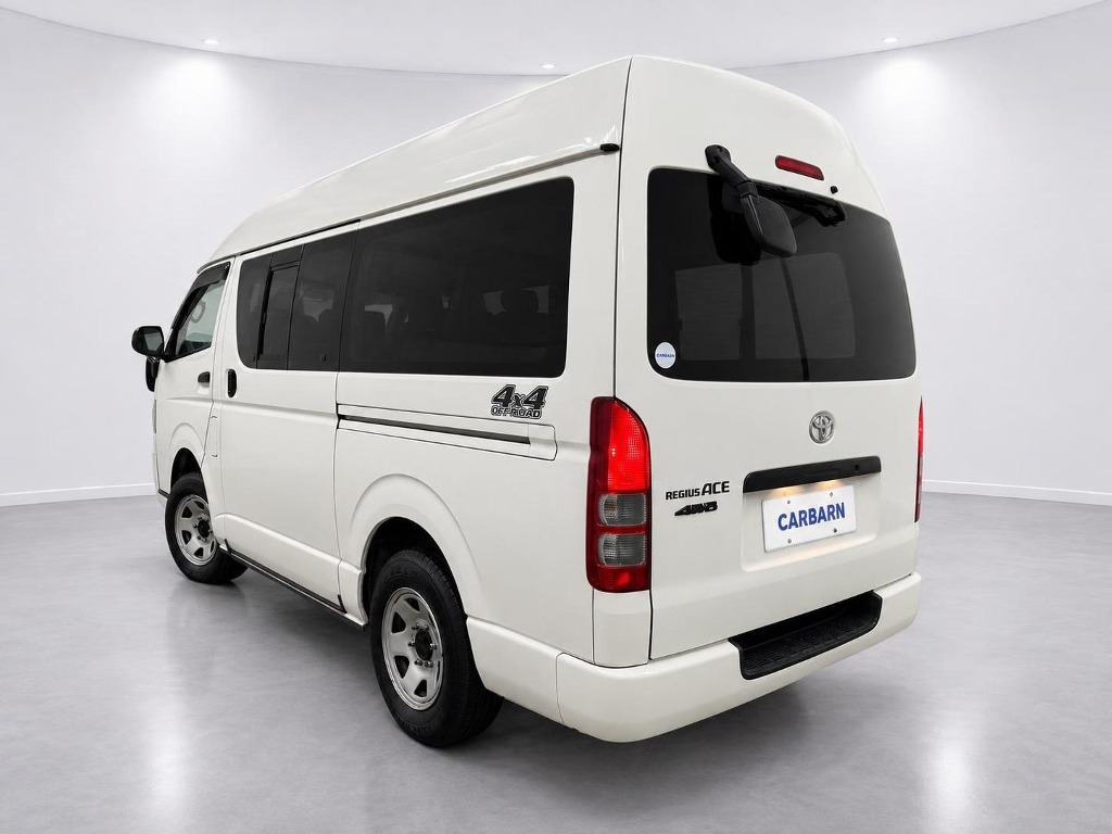 2008 Toyota Hiace 4WD rear exterior