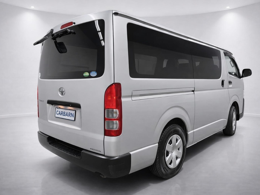 2020 Toyota Hiace DX rear exterior photo 3