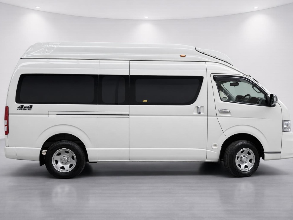 2011 Toyota Hiace 4WD side exterior photo 2