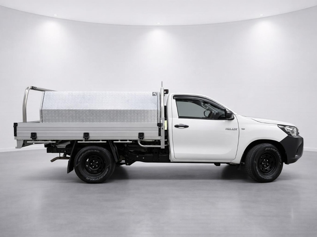 2021 Toyota Hilux Workmate side exterior photo 2