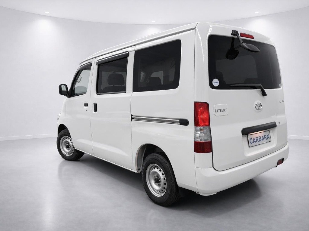 2019 Toyota Liteace GL 4WD rear exterior