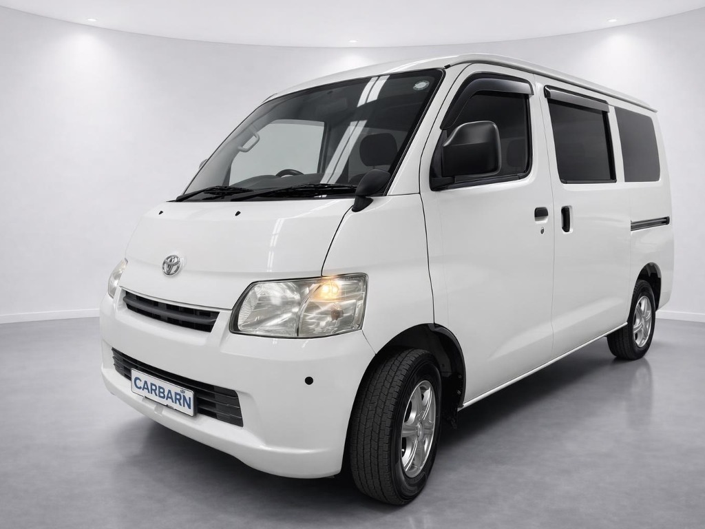 2019 Toyota Liteace GL 4WD front exterior at Carbarn Lidcombe photo 2