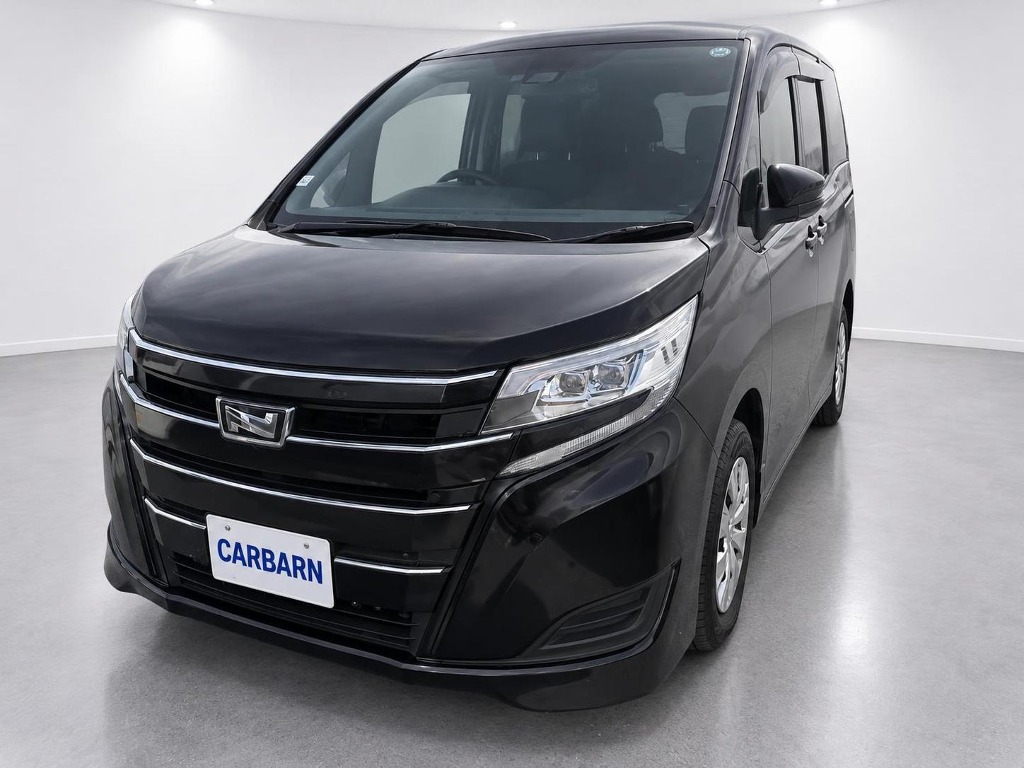 2019 Toyota Noah X Welcab rear exterior photo 2