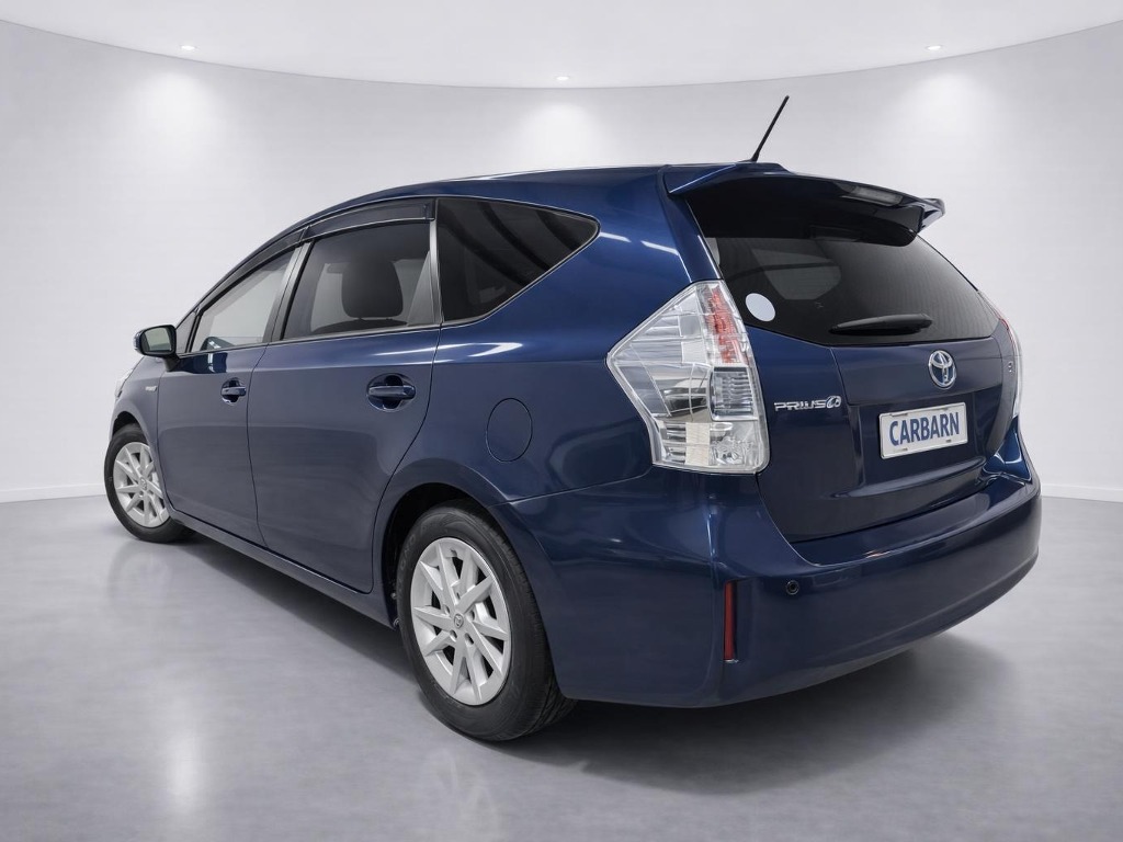 2014 Toyota Prius Alpha S Hybrid rear exterior