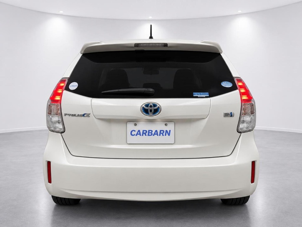 2016 Toyota Prius Alpha S Hybrid rear exterior photo 2
