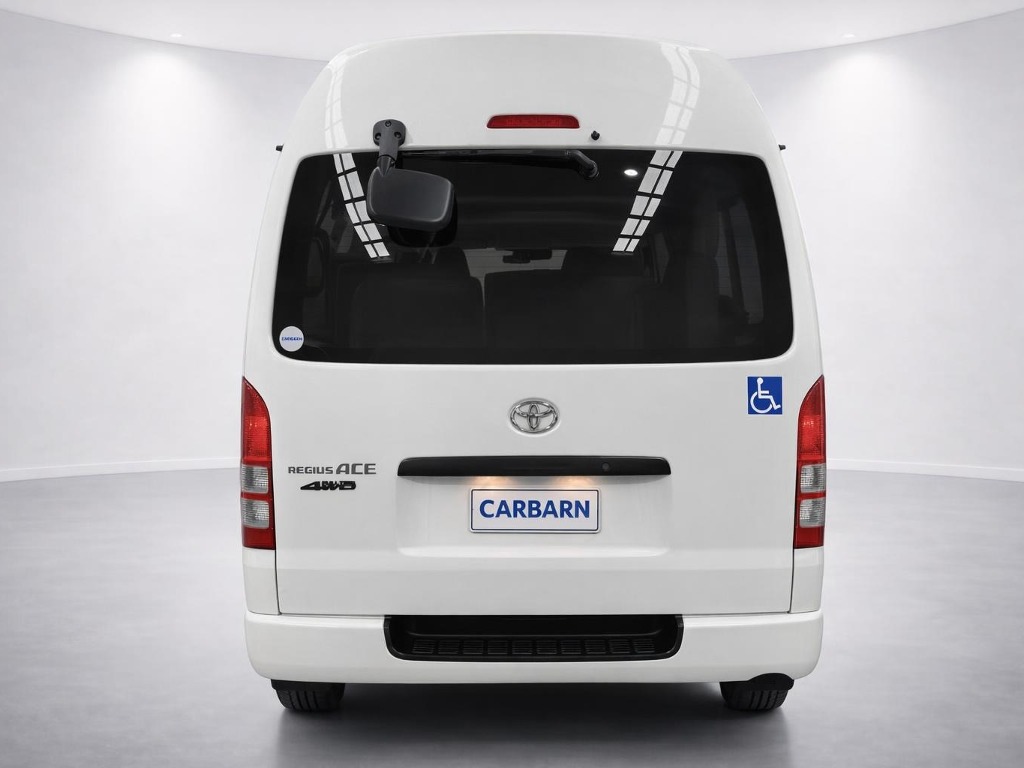 2008 Toyota Hiace 4WD rear exterior photo 2